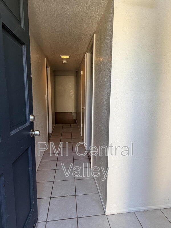 Foto del edificio - 6222 Porterfield Ct