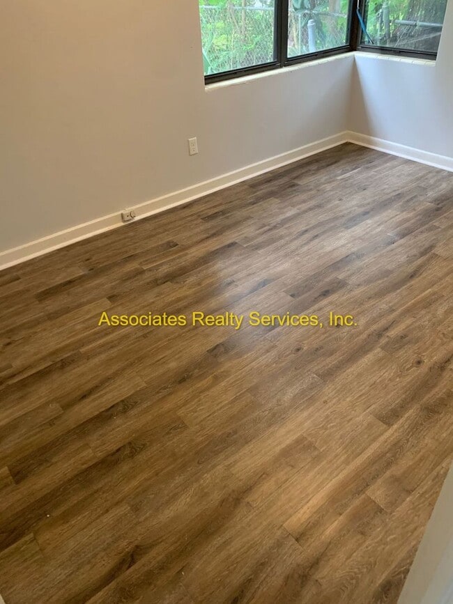 Foto del edificio - Spacious 3BR/2BA Home on a Quiet Corner Lot!