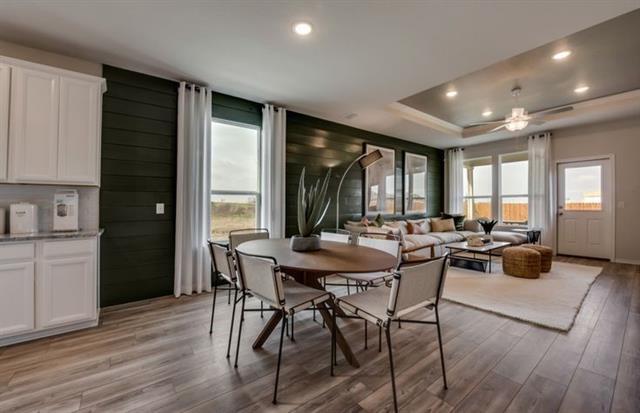 Foto principal - 700 Forestdale Ct
