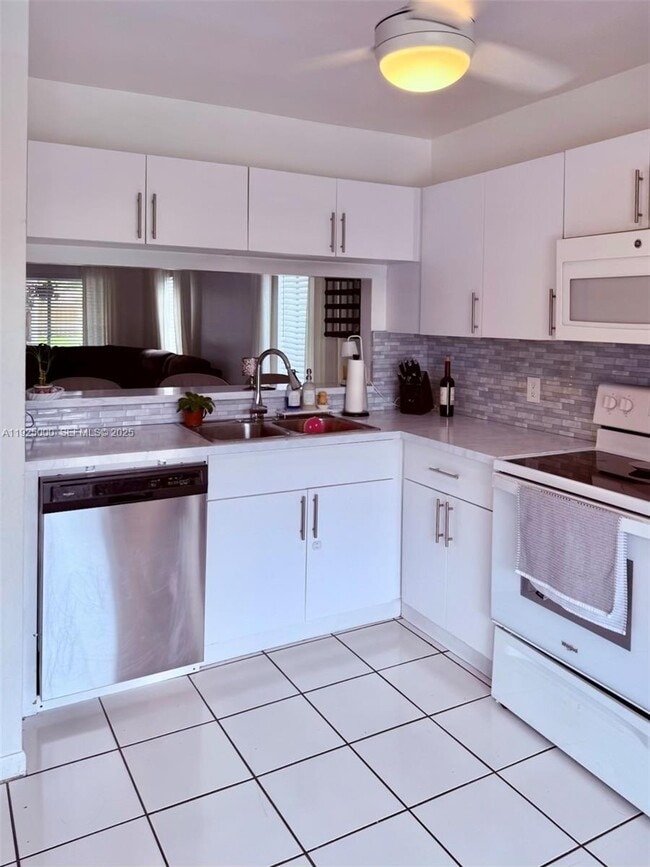 Foto del edificio - 14857 SW 83rd Ln