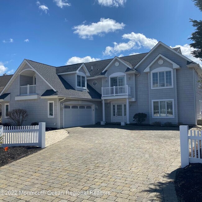 Foto del edificio - 254 Curtis Point Dr