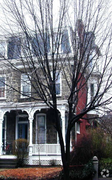 Primary Photo - 3400-3402 Baring St