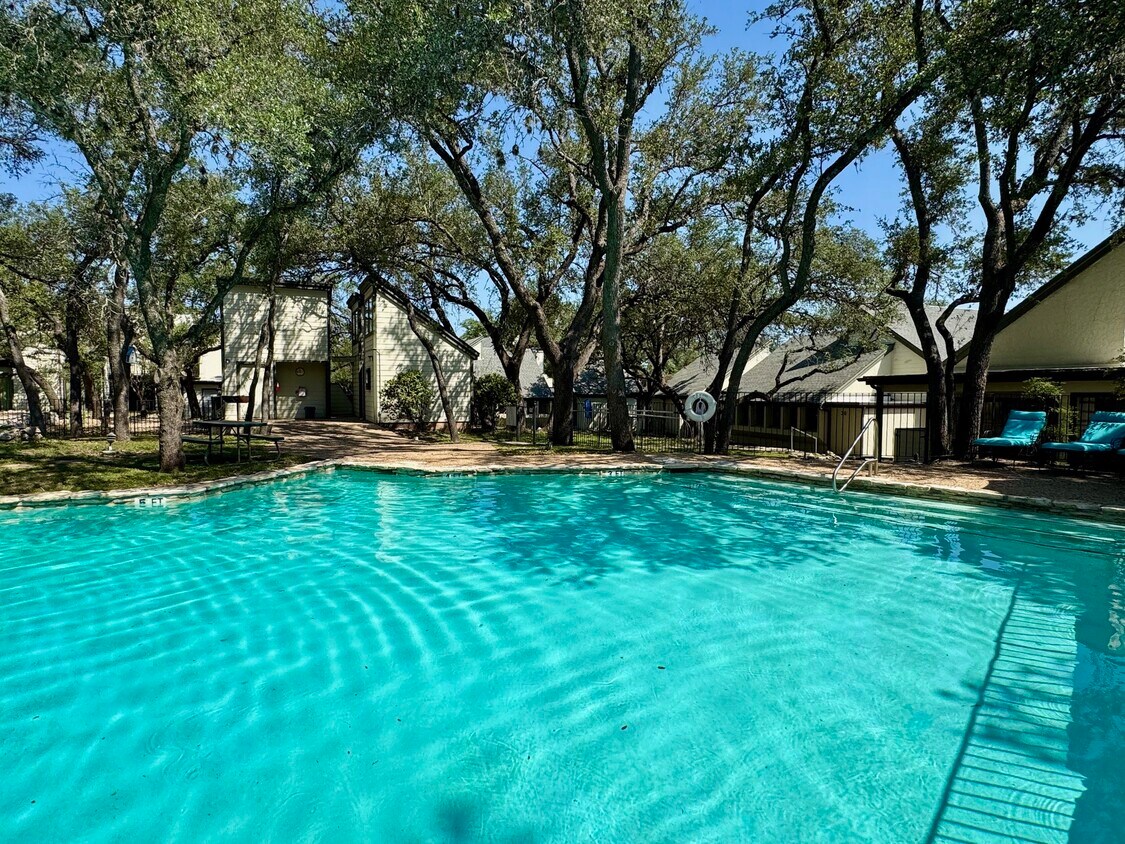 Primary Photo - 30 Casa Verde St