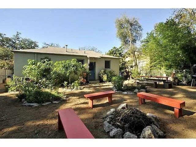 Building Photo - 3701 Hollywood Ave
