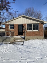 Building Photo - 1072 Jalna Blvd