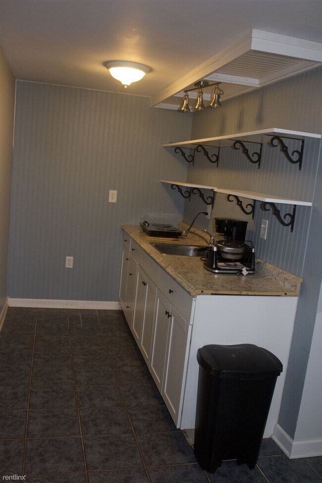 Foto del edificio - 1 br, 1 bath Duplex - 361 College Circle D...