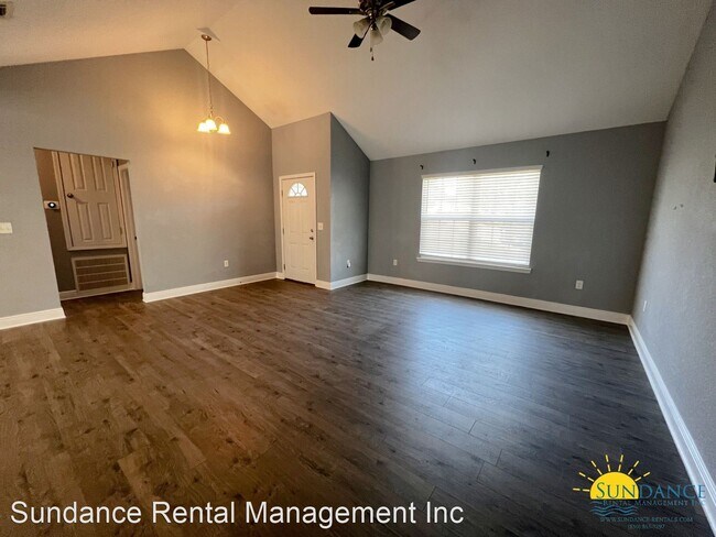 Foto del edificio - 3 br, 2 bath House - 456 Apple Drive