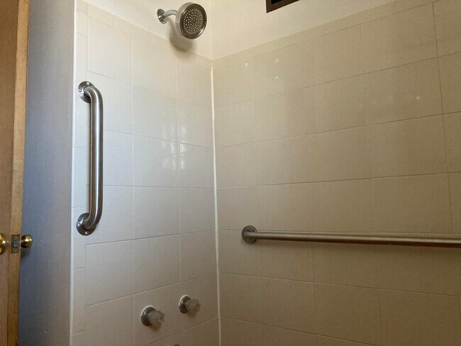 Foto del edificio - 3469 S 83rd St