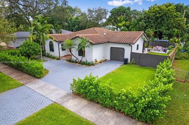 Foto del edificio - 170 NW 92nd St