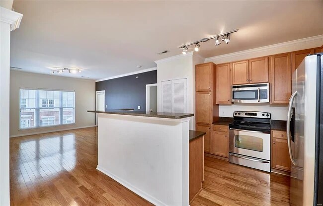Building Photo - 1251 Strassner Dr