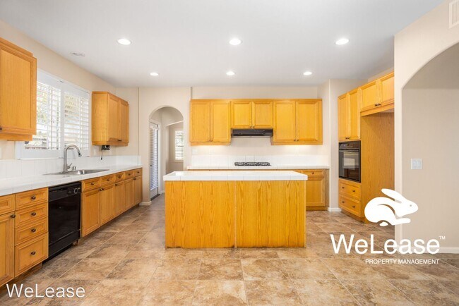 Building Photo - 5 br, 4 bath House - 35177 Via Laguna