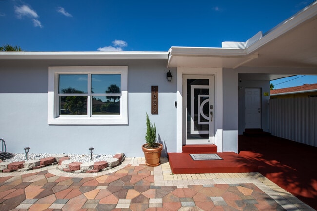 Foto del edificio - 1853 Florida Mango Rd