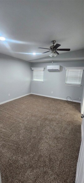 Foto del edificio - 5280 Atwell Ln