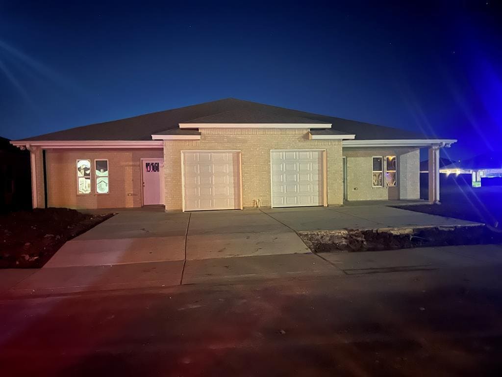 Primary Photo - 1013 Julia St