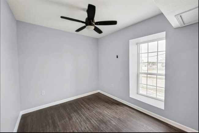 Building Photo - Cavalcade Heights