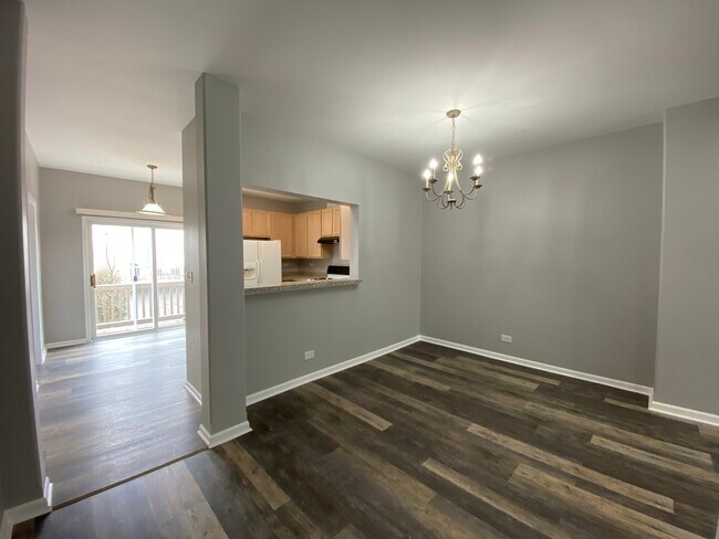 Foto del edificio - 1105 N Claremont Dr