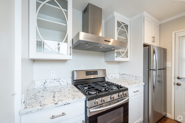 1HAB, 1BA - 700SF - Cocina - 1607 Santa Clara Ave