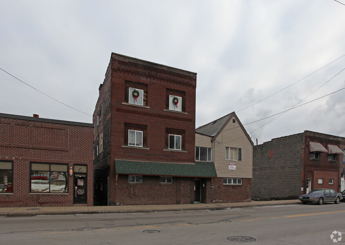 Foto del edificio - 532 N State St