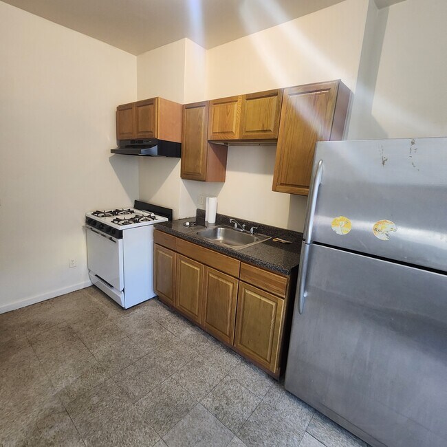 Foto del edificio - 651 S 13th St