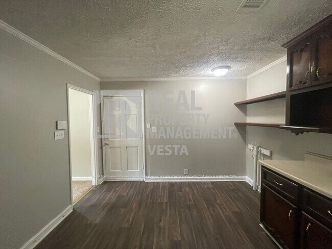 Foto del edificio - 3462 McKenzie Dr