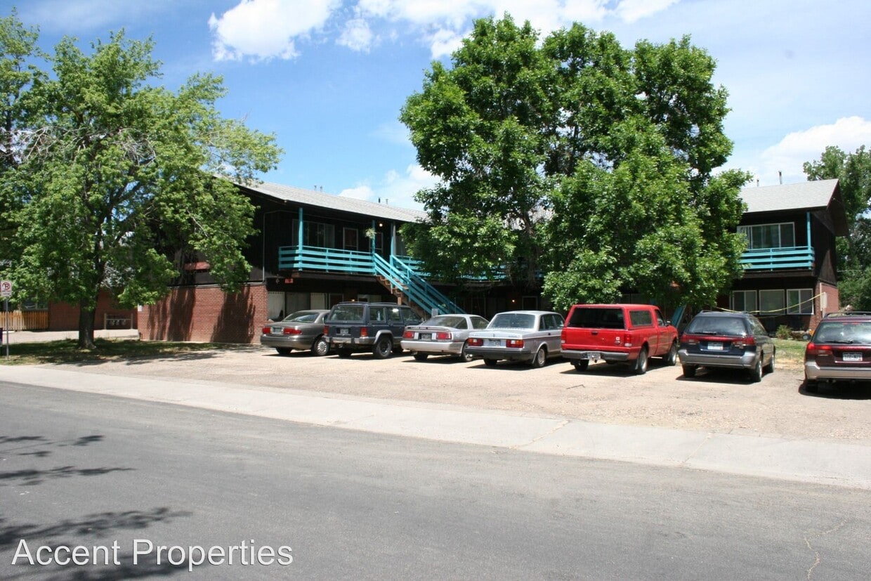 Primary Photo - 2935 COLLEGE Ave