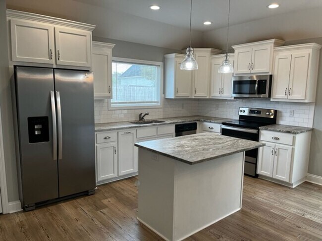 Foto del edificio - New 4BD/2B Home in Franks Creek Subdivision in Hahira, GA