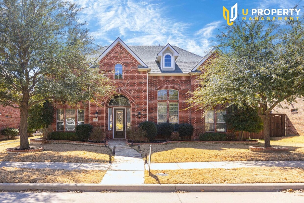 Beautifully updated home in the heart of Frisco! - Beautifully updated home in the heart of Frisco!