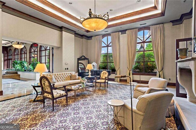 Foto del edificio - 3334 Peachtree Rd NE