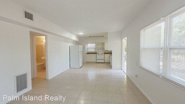 Foto del edificio - 1 br, 1 bath House - 4500 Dr. Martin Luthe...