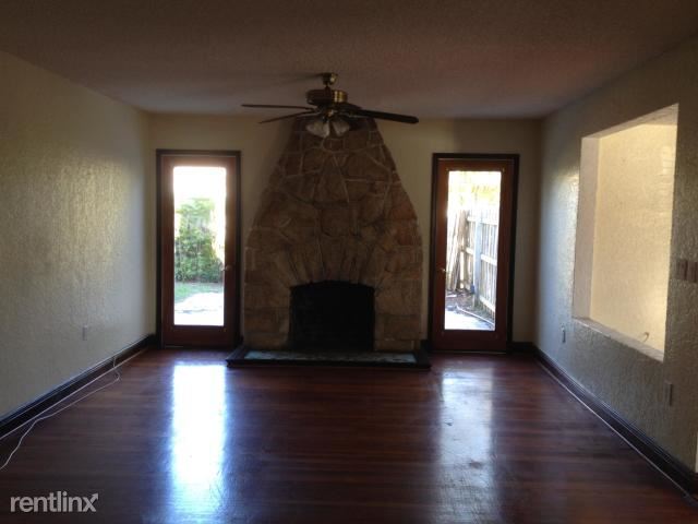 Building Photo - 4 br, 2 bath House - 407 W Palm St