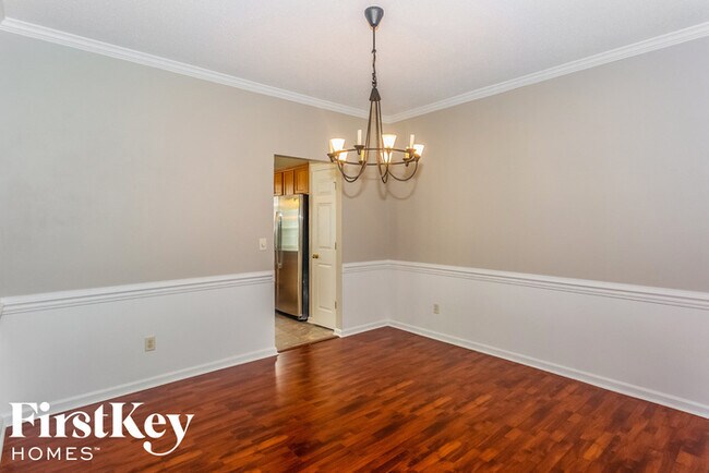 Building Photo - 5829 Falls Ridge Ln