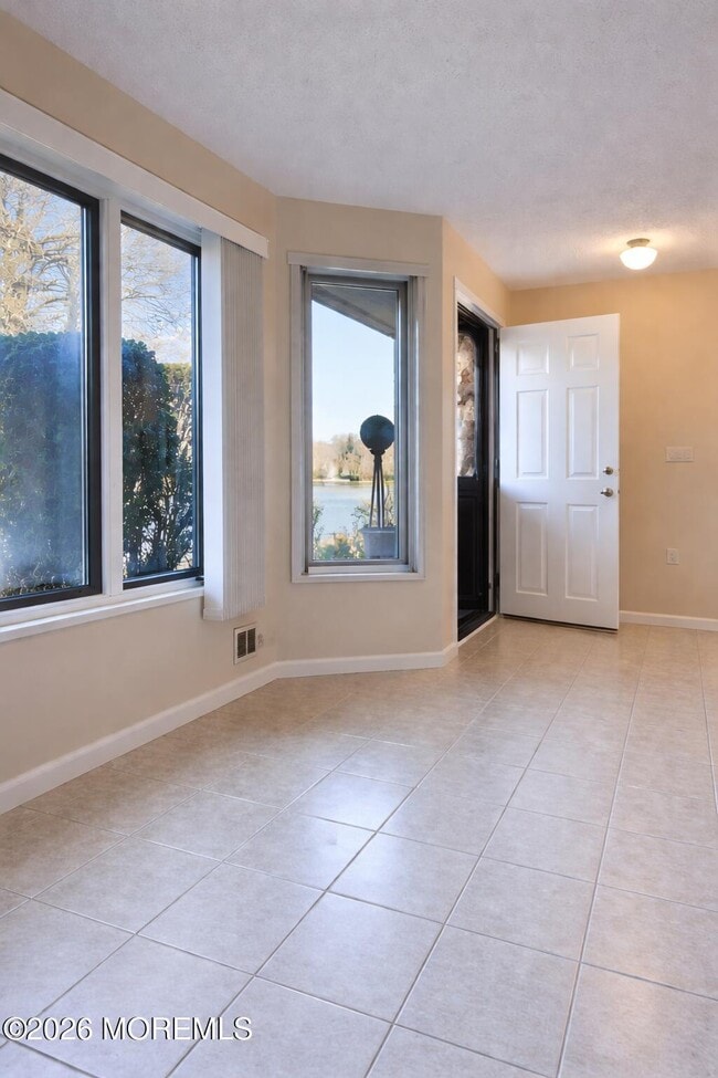 Building Photo - 112 Northrup Dr