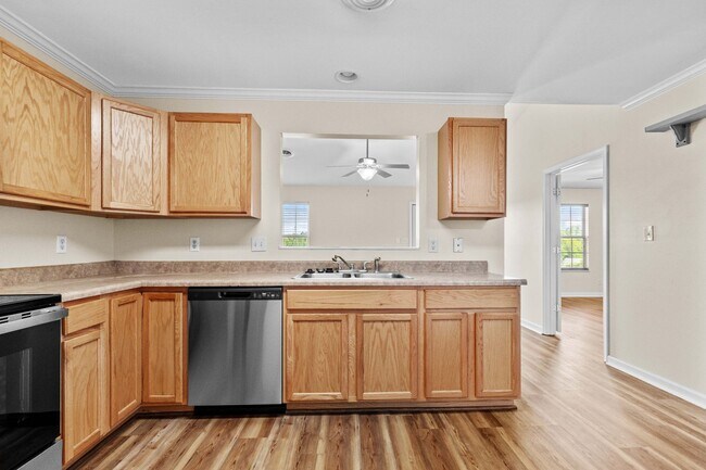 Foto del edificio - 2 Bedroom, 2 Bath Townhouse for Rent in Kn...