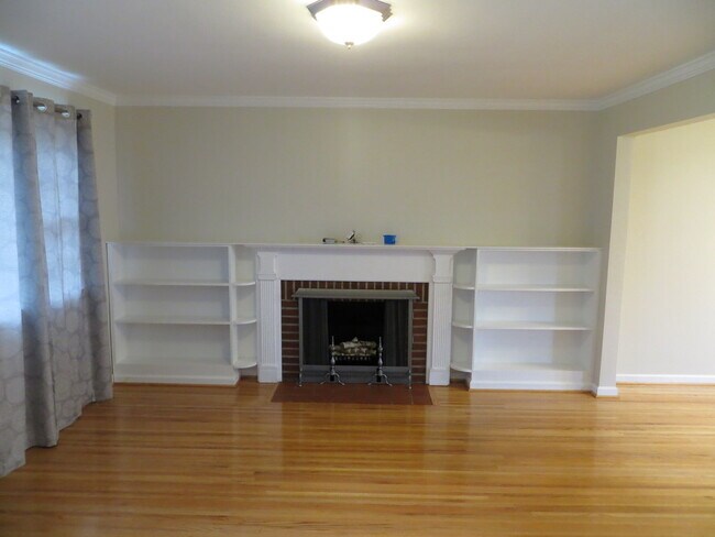 Living Room - 145 Danforth Cres