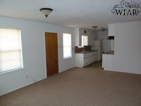 Building Photo - 4644 Sierra Madre Dr
