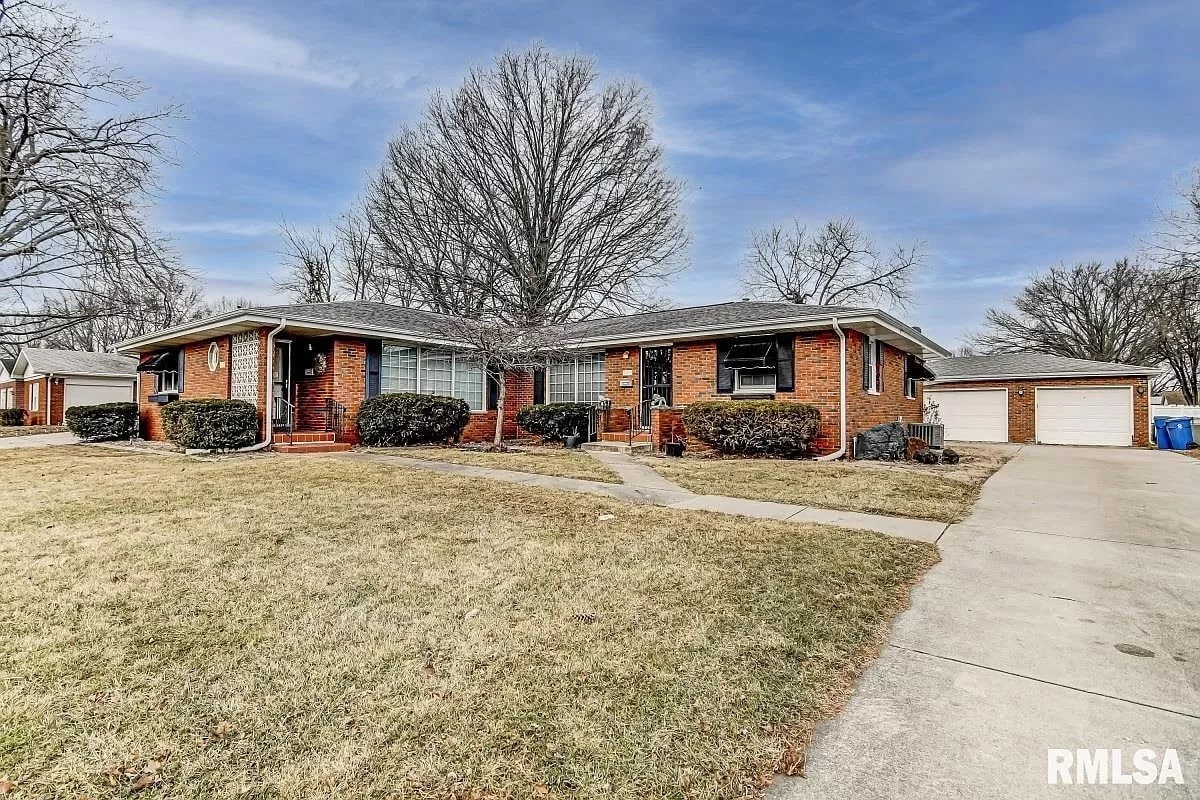 2305 Westchester Blvd, Springfield, IL 62704 House Rental in