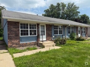 Building Photo - 620 Sand Lake Road