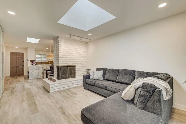 Building Photo - 2BD/2BA Condo in the heart of Escondido - ...