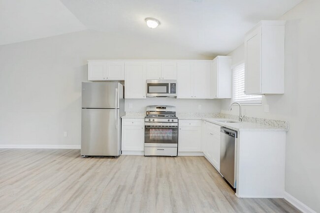 Foto del edificio - 837 Forest Path