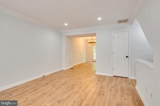 Building Photo - 1832 Tiger Lily Cir
