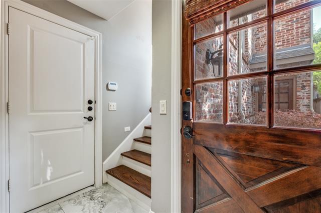 Foto del edificio - 3305 Rosedale Ave