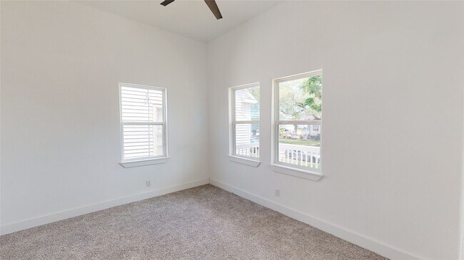 Foto del edificio - 3808 Avenue L