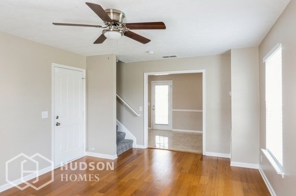 Foto del edificio - Move in by October 15th - GET $500 OFF 1ST...