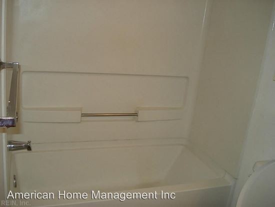 Building Photo - 708 Whistling Swan Dr