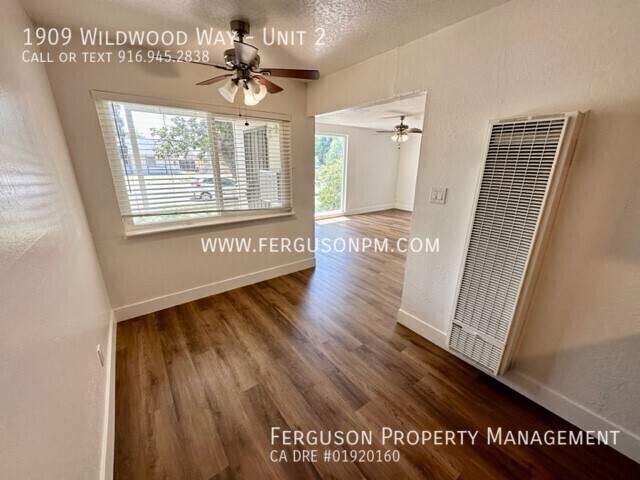 Building Photo - Remodeled Two Bedroom in East Roseville