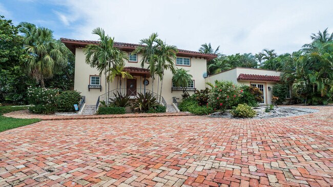 Foto del edificio - 6060 N Ocean Blvd