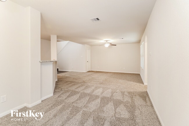Building Photo - 25617 Roy Rogers Ct