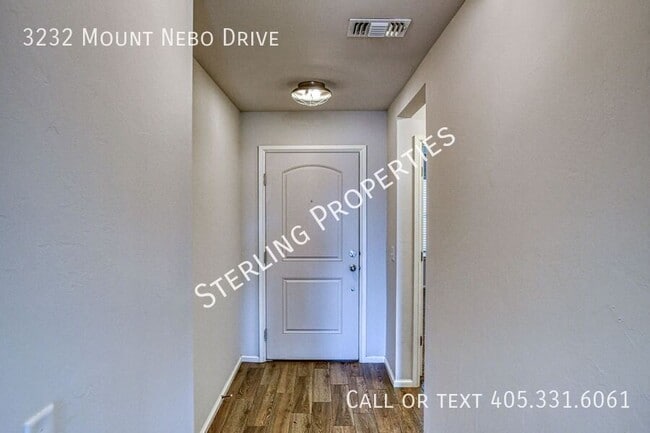 Building Photo - 3232 Mt Nebo Dr