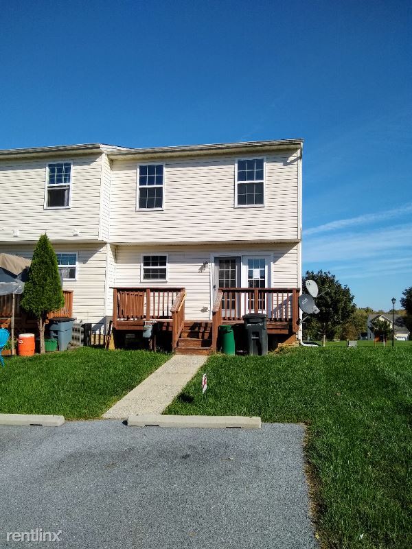3 br, 2.5 bath Condo 340 Dickens Dr Condo for Rent in Lancaster, PA