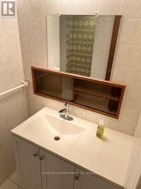 Building Photo - 1216 Shamir Crescent